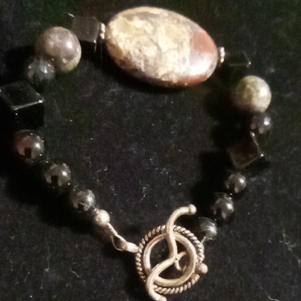 Natural dragons blood jasper center stone & obsidian Bracelet with Stone Accents
